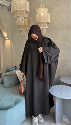 kadriyeozdemir Muslimah Clothing, Fashion Design Books, Hijab Style Tutorial, Casual Hijab Outfit, Muslim Fashion Hijab, Muslim Fashion Outfits, Muslimah Fashion Outfits