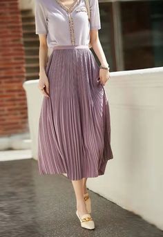 Olivia Mark - Exquisite Pleated Chiffon Midi Skirt with Artistic Folds and Silky Draping Fabric Chiffon Midi Skirt, Draping Fabric, Pleated Chiffon, Korean Casual, Color Fabric, Skirt Type, American People, Casual Skirt, Types Of Skirts