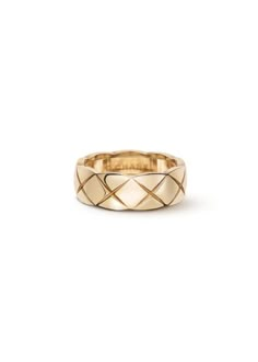 CHANEL COCO CRUSH Ring in 18K Beige Gold, Small Version - Bergdorf Goodman Expensive Gift Ideas, Coco Crush Ring, Chanel Rose, Coco Crush, Chanel Ring, Birthday Ideas For Her, Luxury Photography, Ring Luxury, Luxury Ring