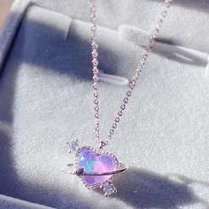 Pastal Magic Heart Necklace Luxury Iridescent Necklace For Gift, Magic Outfit Aesthetic, Cute Heart Necklace, Purple Jewelry Aesthetic, Heart Necklace Aesthetic, Dreamy Jewelry, Necklaces Aesthetic, Magical Necklace, Magic Necklace