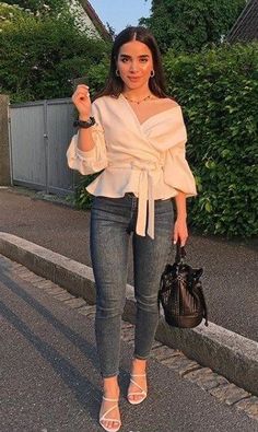 Outfit Para Cena Casual, Outfits Elegantes Con Jeans, Outfit Semiformal Mujer, Outfit Semiformal, Western Wear Outfits, Stylish Summer Outfits