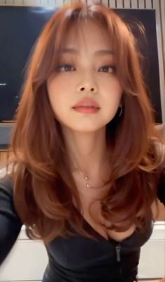 Bunny Face Type, Asian Ginger Hair, Jennie Bangs, Jennie Hair, Hair Inspiration Long, Hairstyles For Layered Hair, Pretty Hair Color, Haircuts Straight Hair