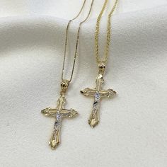 14K Real Solid Two Tone Gold Jesus Crucifix Cross Religious Charm Small Pendant For Necklace or Chain, Religious Pendant, for Women/Men ✅ PENDANT SPECIFICATIONS: ➤ Height: 0.98 in. (25 MM) ➤ Width: 0.63 in. (16 MM) ➤ Average Weight: 0.95 gr. ✅ PREMIUM 14K GOLD: Our jewelry is crafted from durable high quality materials, gems, and stones; hand-stamped for authenticity as well as FTC law approved. Unlike cheap costume jewelry, our long lasting jewelry is easy to polish and and won't permanently ta Cheap Gold Jewelry For Men, Cheap Gold Cross Necklace For Men, Men Pendant, Gold Pendant Jewelry, Gold Cross Pendant, Pendant For Women, Average Weight, Jewelry Lookbook, Cross Jewelry