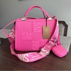 New With Tag Steve Madden Bright Pink Bmateo Satchel Bag/Crossbody L : 12 Inch H : 10 Inch W : 4,7 Inch Trendy Pink Satchel, Pink Satchel With Branded Hardware, Pink Crossbody Satchel, Pink Branded Hardware Satchel Shoulder Bag, Pink Steve Madden Purse, Pink Purses, Elegant Handbags, Luxury Bags Collection