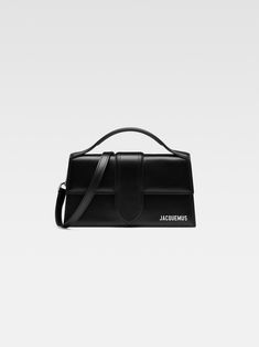 Official website Jacquemus Le Grand Bambino, 31 Bags, Structured Bag, Mini 8, Fancy Bags, Mens Essentials, Metallic Logo, Small Leather Goods, Flap Bag