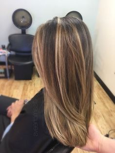 Brown Hair Cuts, Brunette With Blonde Highlights, Brown Hair With Blonde, Hair With Blonde Highlights, Brown Ombre Hair, Brown Hair Looks, Brown Hair With Blonde Highlights, Hair Color Light Brown, Brown Hair Balayage