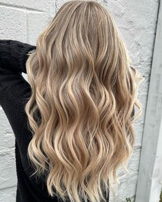 Cashmere Blonde, Blonde Light Brown Hair, Blonde Hair Tips, Shade Of Blonde, Different Hair Lengths, Hair Tips And Tricks