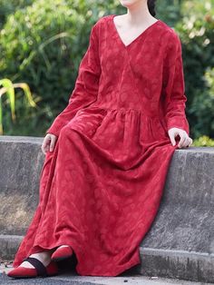 "【Fabric】 Linen 【Color】 red 【Size】 M; Shoulder width is not limited Bust 120cm / 46 \" Length 119cm / 46\" Hem circumference 198cm/ 77\" L; Shoulder width is not limited Bust 120cm / 46 \" Length 129cm / 50\" Hem circumference 198cm/ 77\" Note: The effect of each monitor is different, and there will inevitably be color difference. Buyers please pay attention. Washing & Care instructions: -Hand wash or gently machine washable do not tumble dry -Gentle wash cycle (40oC) -If you feel like ironing ( Elegant V-neck Maxi Dress With Pockets, Casual Red Maxi Dress With Pockets, Fitted Red Dress With Pockets, Red Fitted Dress With Pockets, Fitted Red Dresses With Pockets, Spring Red Midi Dress With Pockets, Red Spring Dresses With Pockets, Spring Red Dresses With Pockets, Red Maxi Dress For Fall