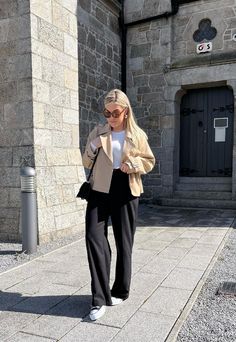 Spring and Summer Style: 12 Ways to Style Wide Leg Pants - Diana Colibri Current Styles