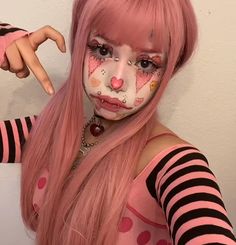 Pink Clown, Desain Buklet, Easy Makeup Tutorial