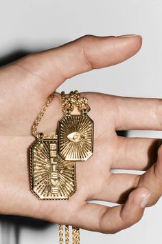 Believe double scapular · Marie Lichtenberg Luxury Medallion Necklace With Intaglio, Luxury Medallion Jewelry With Hallmarks, Scapular Dyskinesis, Catholic Jewelry Scaperal, Scapular Necklace, Fine Jewelery, Yellow Gold Chain, Diamond White, Gold Chains