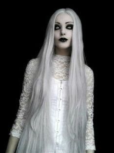 Ghost Costume Women, Ghost Makeup, White Goth, Ghost Diy, Ghost Costume, Hallowen Costume, 2024 Halloween, Fantasias Halloween