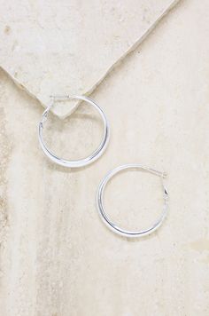 Easy Everyday Hoop Earrings on slate background Hoop Earrings Style, Sustainable Products, Unique Jewelry Designs, Gold Plated Silver, Silver Hoop Earrings, Delicate Bracelet, Fashion Earrings, Jewelry Inspiration