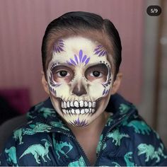 Sugar Skull Face Paint, Queen Of Halloween, Adult Face Painting, Skull Face Paint, Sugar Skull Face, Vampire Bride, Sugar Skull Makeup, Halloween Makeup Inspiration