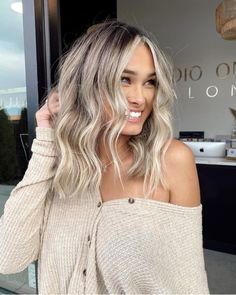 Ash Blonde Hair Color Ideas, Ash Blonde Hair Color, Ash Blonde Hair Balayage, Baylage Hair, Icy Blonde Hair, Ash Hair Color, Blonde Hair Color Ideas