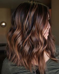 Root Beer Hair, Brown Lob, Beer For Hair, Caramel Brown Hair, Brunette Ombre, Brown Balayage, Copper Brown