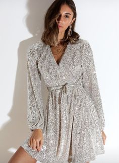 Western Parties, Christmas Party Dress, Gold Party, Stylish Dresses, Sequin Dress, Casual Dress, Wrap Dress, Short Dresses, Party Dress