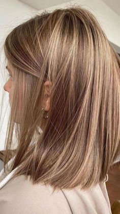 Strawberry Blonde Balayage Short Hair, Blonde Hair For Neutral Skin Tone, Inspo Hair, Blonde Hair Inspiration, Blonde Hair Shades, Short Hairstyle, Hair Inspo Color, Light Brown Hair