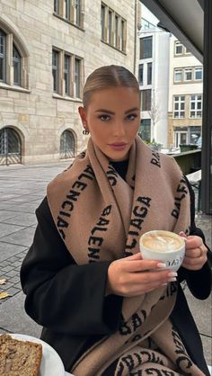 Winter Outfits Ideas For Women, Aesthetic Winter Outfit, Aesthetic Winter Outfits, Lightroom Filter, Winter Outfits For Women, The Best Aesthetic, Filter Aesthetic, Aesthetic Winter, Brunch Outfit