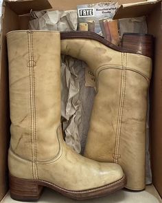 Fall 2023 Shoes, Summer Cowgirl, Ropa Upcycling, Cowgirl Aesthetic, Tan Boots