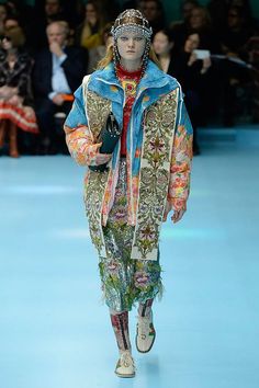 Gucci Autumn/Winter 2018 1980s Fashion Trends, Gucci Runway, Milano Fashion Week, Gucci Fashion, 1980s Fashion, Alessandro Michele, Mens Winter Fashion, Runway Collection, Fashion 2018