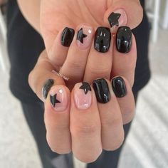 short nails inspo Unusual Nail Designs, Star Nail Designs, Cartoons Movies, Star Nail, Mens Nails, Punk Nails, Hard Nails, Spring Nail Designs, Grunge Nails