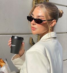 Ysl Sunglasses Women, Mini Sunglasses, Jess Hunt, Ysl Sunglasses, Sunglasses Outfit, Sunglasses Women Designer, Ysl Beauty, نظارات شمسية, Autumn Photography