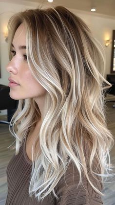 Your Dear Girl - low lights for blonde hair Fall Blonde Hair Color, Fall Blonde Hair, Summer Blonde Hair, Blonde Hair Transformations, Platinum Blonde Hair Color, Blonde Hair Inspiration, Balayage Hair Blonde