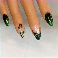 Mum Nails, Mistletoe Nails, Nails Shimmer, Shimmer Nails, Classy Nail Art Ideas, Room Activities, Festive Nails, Festive Nail Art, Nail Shimmer