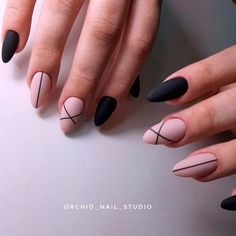 Fantastic Matte Acrylic Nails To Give A Thought To #nails Matte Nail Extensions, Minimalistic Black Nails, Mate Nail Design, Short Acrylic Nails Matte, Mat Nails Ideas, Nail Black Design, Matte Black Nails Design, Simple Matte Nails, Matte French Tip