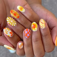 2023 Orange Nails, Colorful Vacation Nails, Sun Nails Design, Sunshine Nail Art, Sun Nail Art, Nail Nail Designs, Sun Nails