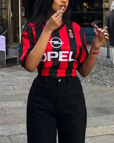 #milano #acmilan #retrojerseys #vintage #vintageinspired #vintageclothing #football #footballjersey #footballoutfitinspo #footballtheme Milan Jersey Outfit, Ac Milan Jersey Outfit, Ac Milan Retro, Ac Milan Jersey, Women Soccer, A.c. Milan, Milan Street Style, Football Themes