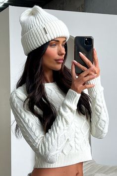 Keep your head looking good and feeling even better with the Luna Beanie! This warm and fuzzy beanie is made from a thick knit material and features a foldable brim for a perfect fit no matter the occasion. And don't forget the stylish Thatssofetch detail on the front! Rug up and pair her with your fave jeans and a cozy jumper for the perfect winter look! Fuzzy Beanie, Cozy Jumper, Midi Dress Formal, Winter Festival, Long Sleeve Dress Formal, Slick Hairstyles, Strapless Tops, Mini Dress Casual, Long Crop Top