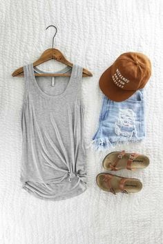 Mockup Ideas, Lazy Style, Styling Ideas, Women Clothes, Mom Outfits