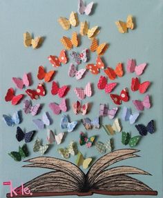 an open book with butterflies flying out of it and the words foto written in spanish