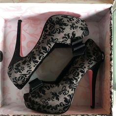 Black Lacey Heels Size 8 Brand New Never Worn Black Closed Toe Heels With 4-inch Heel, Gothic Heels, Goth Heels, Hollister Style, Vampire Clothes, Goth Shoes, Gothic Outfits, Pretty Shoes, Shoes Heels Boots