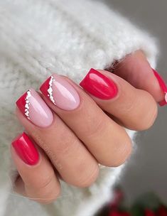 Fake Nails White, Holiday Acrylic Nails, Kutek Disney, Ballet Nails, Christmas Gel, Milky Nails, Red Christmas Nails, October Nails, Winter Nails Acrylic