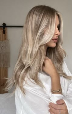 Sand Color Hair With Highlights, Platinový Blond, Lydia Rose, Dirty Blonde Hair, Honey Blonde Hair