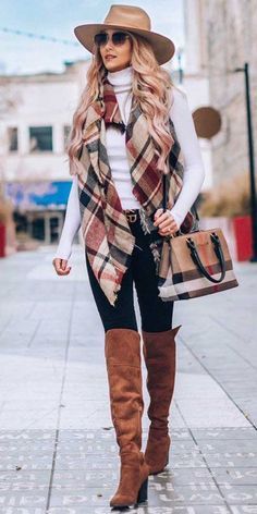 #Winter#WinterOutfits#Fashion2024#SeasonalFashion#WinterTrends#StyleTips#ColdWeatherOutfits#Skirts#Layering#MidiSkirtsIdeas#OutFitIdeas#WinterFashion#WinterOutfitsAesthetic#WinterOutfitsKorean#WinterOutfitsForWomen#ChristmasOutfit Christmas Plaid Outfit, Fall Aesthetic Outfit, Thanksgiving Outfit Ideas, What To Wear Fall, Thanksgiving Outfit Women, Night Street, Black Kitten Heels, Thanksgiving Outfits, 2024 Outfits