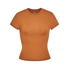 The essential everyday fitted t-shirt: with a crew neck fit and buttery soft feel, this body-hugging tee is perfect to wear alone or layered under other pieces. Knit Loungewear, Long Tee, Plus Size Fits, Loungewear Sets, Summer Ready, Relaxed Style, Face And Body, Onyx, Lounge Wear