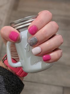 Super Short Simple Nails, Very Short Valentines Nails, Cute February Nails Acrylic, Cute Simple Valentines Nails Pink, Simple Valentines Day Nails Short Square, Simple Gel Polish Designs, Cute Nail Color Combos, February Gel Nails Ideas, Cute Shorts Nails