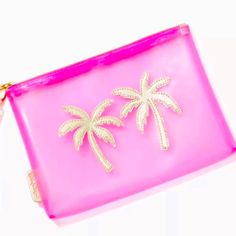 New In Packaging Jelly Palm Tree Bag! Super Cute For The Summer !! Trendy Pink Pouch With Removable Feature, Toilet Tree Bag, Jelly Palm, Beaded Clothes, Skin Masks, Beads Clothes, Light Grey Leggings, Pearl Pattern, Tree Bag