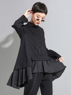 High-Low A-Line Falbala Split-Joint Split-Back High-Neck T-Shirts Tops BLACK-M Edgy Aesthetic Outfit, Big Size Fashion, Embroidery Patchwork, Belle Silhouette, Y2k Aesthetic Outfits, Fashion Seasons, Tops Fall, Trendy Tops, Grunge Outfits