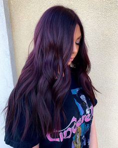 Greyish Purple Hair, Dark Purple Hair Color, The Trend Spotter, Peekaboo Hair, Gorgeous Hair Color, Hair Color Purple, Hair Inspiration Color