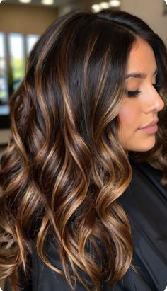 Honey And Caramel Balayage, Chocolate Brown Hair With Blonde Streaks, Bronze Highlights On Brown Hair, Balayage Hair For Dark Skin, Ideas For Dark Brown Hair, Caramel Balayage Brunette, Dark Brown Balayage, Types Of Hair Color, Balayage Ideas