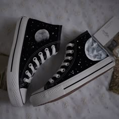 Painted Converse High Tops, Embroidery Converse, Tenis Converse, Custom Sneakers Diy, Custom Shoes Diy