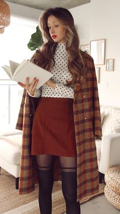 Vintage Lined Mini Skirt For Fall, Plaid Academia Outfit, Vintage Mini Skirt For Fall, Shoujo Girl Fall Outfits, Brown Plaid Skirt Outfit Aesthetic, Xmas Fashion, Red Clothes, New York Outfit