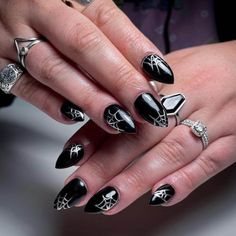 70+ Simple Easy Halloween Nails For Beginners [2024] For A Spooky And Stylish Party Look Trick Or Treat Nails, Cobweb Nails, Finger Bones, Easy Halloween Nails, Spider Webs Halloween, Nails For Beginners, Pumpkin Nail Designs, Candy Corn Nails