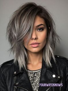 Silver Hair Ideas For Brunettes, Grey Hair Shoulder Length, Shoulder Length Gray Hair With Bangs, Silver Hair With Dark Roots, Haircuts Women, Hair Blowout, Braid Videos, Tutorial Hair, Art Hair