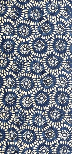 wallpaper, blue, navy blue, floral, floral wallpaper, background, stockholm, stockholm style, copenhagen, copenhagen style, scandinavian, stargirl, golden goose, silver Flower Illustration Pattern, Wallpaper Animes, Phone Wallpaper Patterns, Trendy Flowers, Trendy Wallpaper, Cute Patterns Wallpaper, Cute Wallpaper Backgrounds, Flower Illustration, Flower Backgrounds